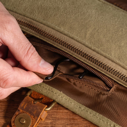 Hanging Toiletry bag TRAPPER