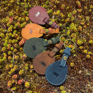 Leather airtag keyring